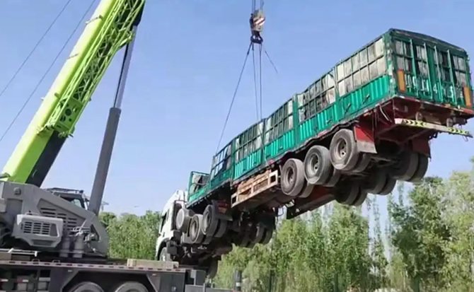 宝山区道路脱困救援案例